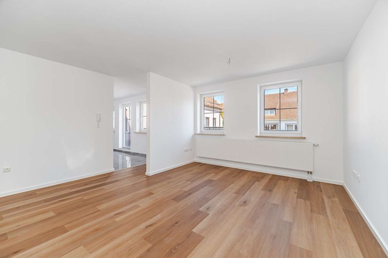 Erstbezug nach Sanierung mit Balkon und Stellplätzen **Provisionsfrei**